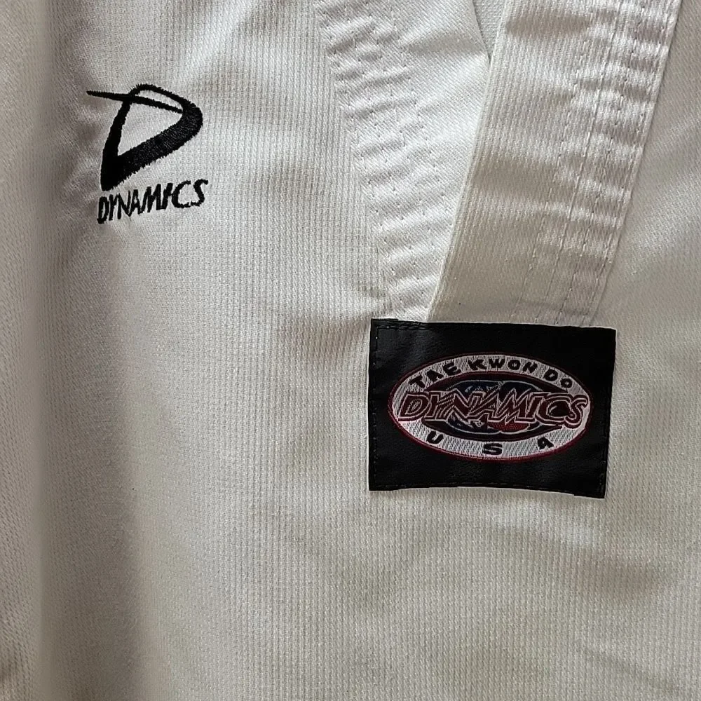 Dynamics Tae Kwon Do childrens outfit sz 00/130‎